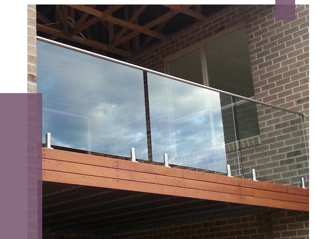 Стеклянные парапеты на крыше и террасе в Баксане от 11365 руб. | ПРОЛЁТ-Бкс